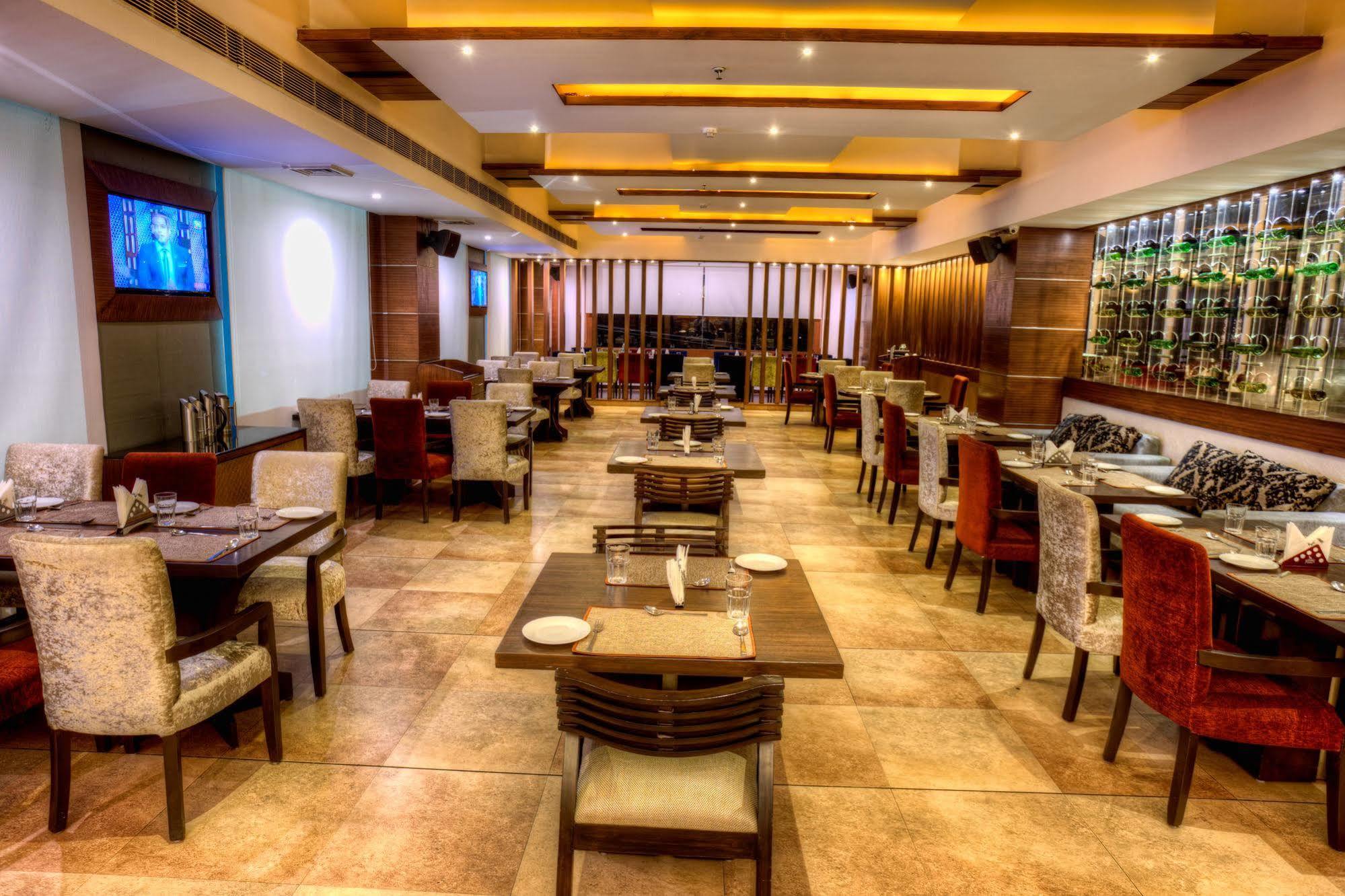 Mercure Chandigarh Tribune Chowk Dış mekan fotoğraf